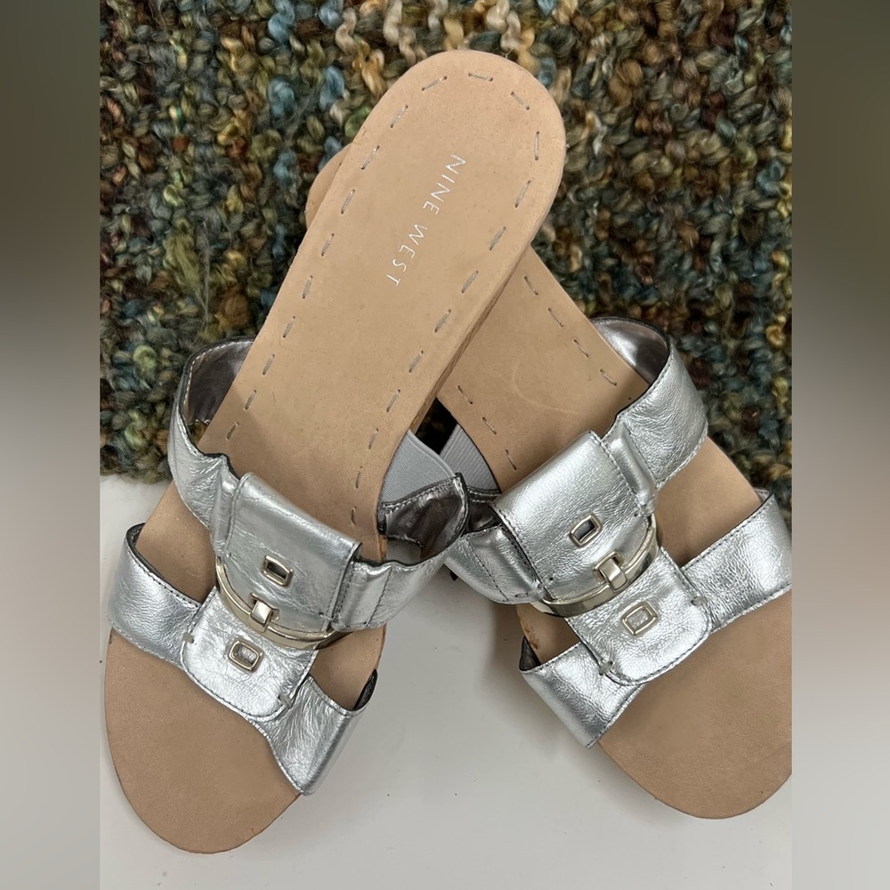 NINE WEST SIZE 10 silver sandal shoe cork wedge